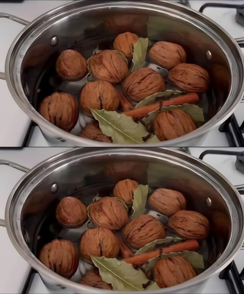 Punerea nucilor cu foi de dafin într-o oală după câteva minute va avea un efect uimitor. Iată ce se întâmplă