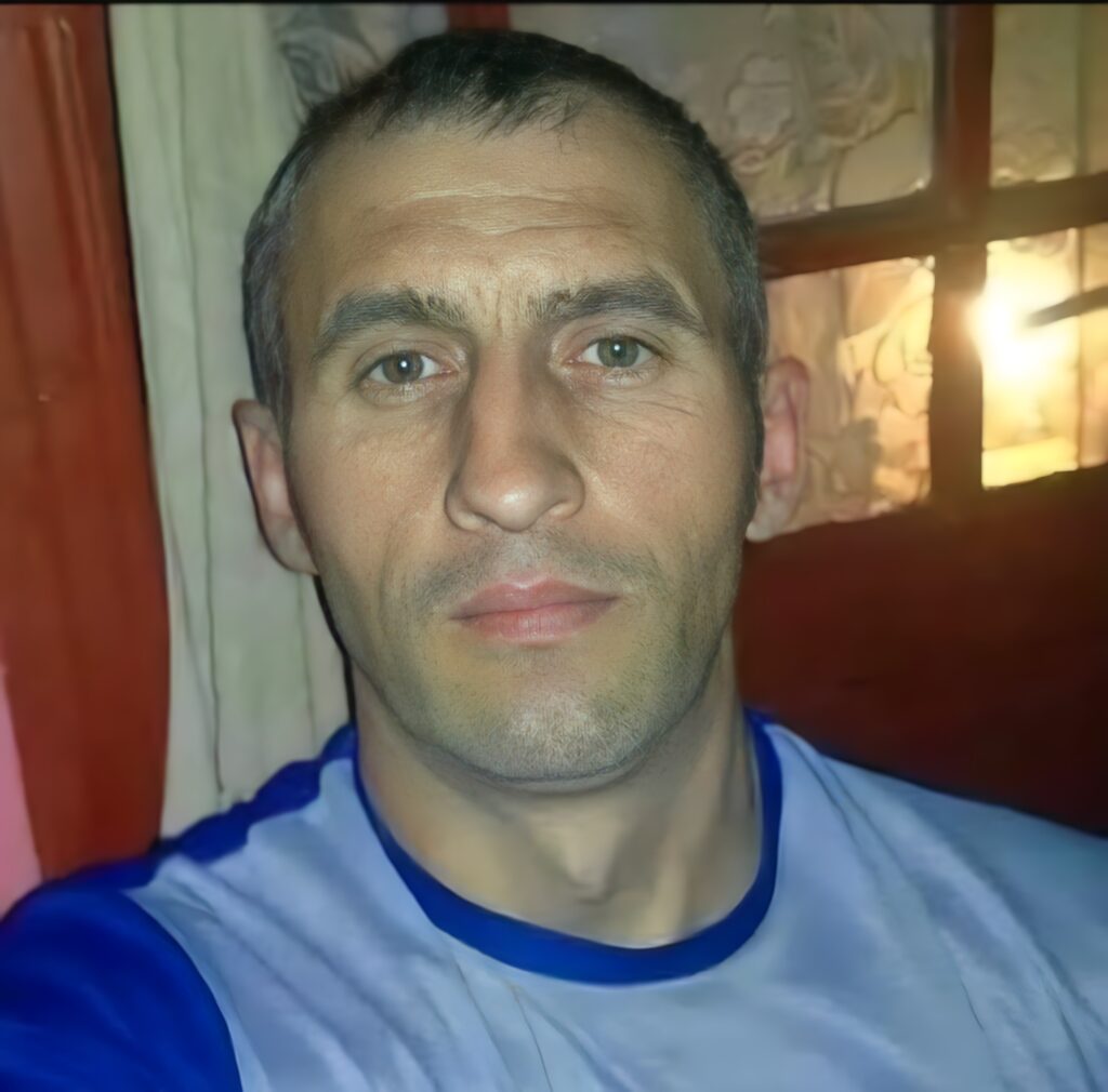 Un bărbat a murit de rabie, după ce a fost mușcat de un câine vagabond: „Când a ajuns la spital, au spus că e sevraj alcoolic”