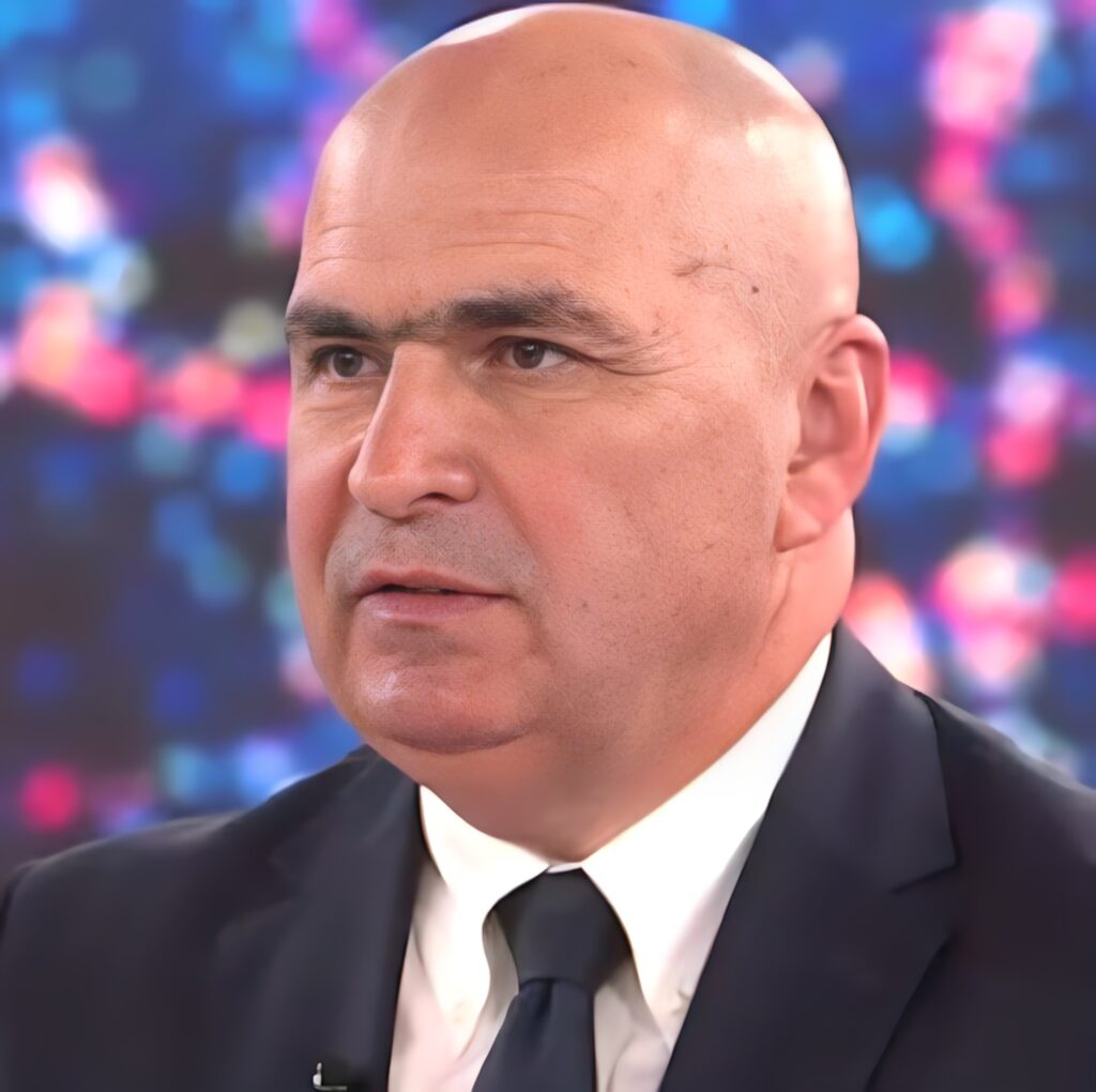 Lovitură pentru vânzătorii de autoturisme! Noua lege stabilește clar cine achită taxele