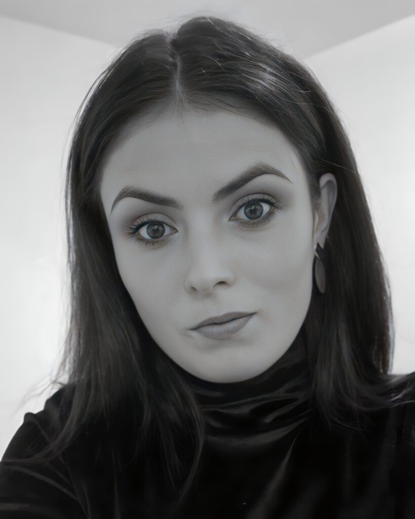 „Drum lin, suflet frumos!” Ea este Alina, tânăra mămică de 30 de ani care a murit la un spital din Iași, înainte de a fi supusă unei operați